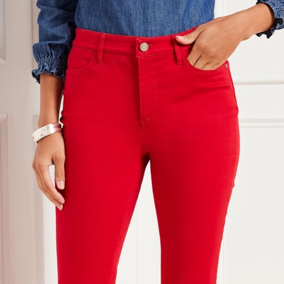 Ann Taylor Jeans Curvy Fit Skinny Jeans Red Washed Color Denim SZ 2 - Like NEW! - Picture 2 of 16